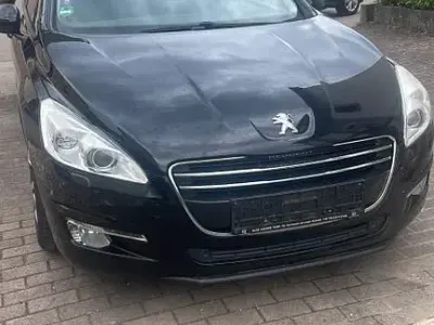 Gebraucht Peugeot 508 SW Active 156 PS (114 kW) 2011 Schwarz Kombi