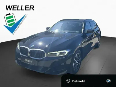 Begagnad BMW 330e Shadowline 292 HK (214 kW) 2022 Svart Kombi