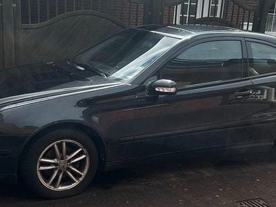 Second-hand Mercedes 200 163 CP (119 kW) 2003 Negru Coupe