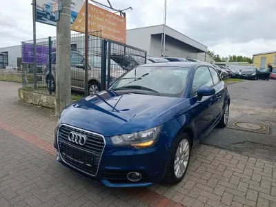 Gebraucht Audi A1 Ambition 86 PS (63 kW) 2011 Blau Kleinwagen