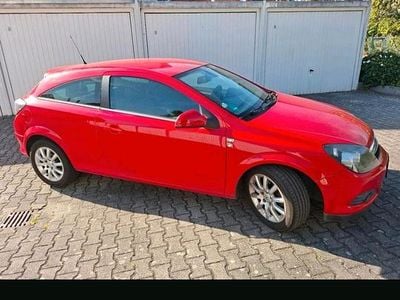Gebraucht Opel Astra 116 PS (85 kW) 2010 Rot Coupé