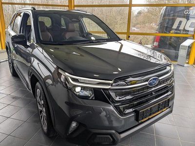 Neu Subaru Forester Platinum 136 PS (100 kW) 2025 Grau SUV