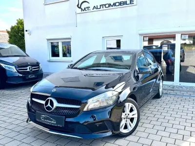 Gebraucht Mercedes A180 Urban 122 PS (89 kW) 2017 Schwarz Kleinwagen