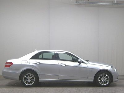 Usata Mercedes E220 170 CV (125 kW) 2012 Argento Berlina