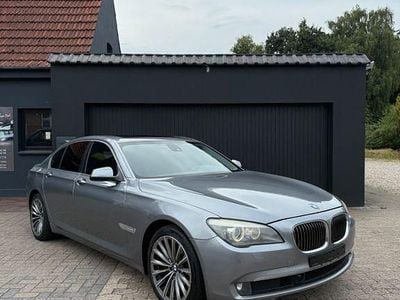 BMW 730