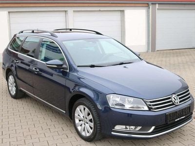 Gebraucht VW Passat Comfortline 122 PS (89 kW) 2014 Night blue metallic Kombi