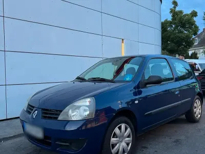 Gebraucht Renault Clio R.S. 58 PS (42 kW) 2007 Blau Coupé