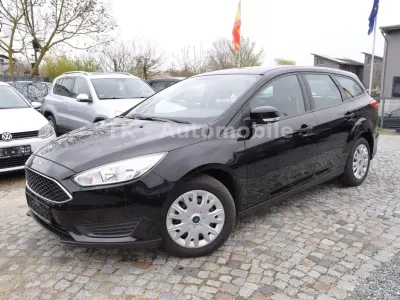 Gebraucht Ford Focus Ambiente 101 PS (74 kW) 2016 Schwarz Kombi