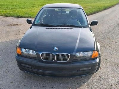 BMW 323