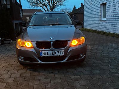 Gebraucht BMW 320 184 PS (135 kW) 2011 Grau Kombi