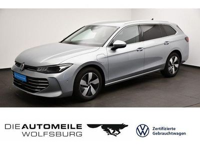 Gebraucht VW Passat Business 150 PS (110 kW) 2025 Oyster silver metallic Kombi