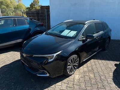 Neu Toyota Corolla 196 PS (144 kW) 2025 209 mysticschwarz schwarz Kombi