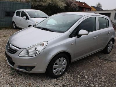 Gebraucht Opel Corsa Edition 90 PS (66 kW) 2009 Silber Kleinwagen
