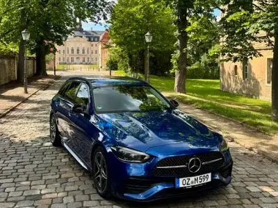 Gebraucht Mercedes C220 AMG 220 PS (161 kW) 2022 Blau Limousine
