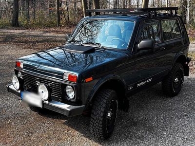 Gebraucht Lada Taiga 83 PS (61 kW) 2016 Grün SUV