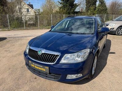 Gebraucht Skoda Octavia Family 160 PS (117 kW) 2012 Blau Kombi