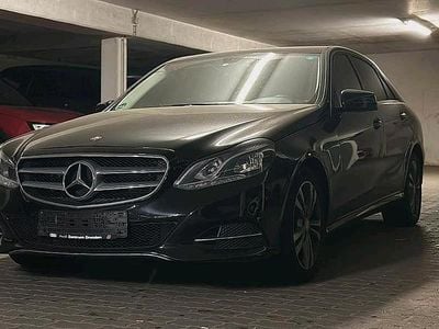 Schwarz Gebraucht 2016 Mercedes E200 Limousine | 13.990 € (Superpreis)