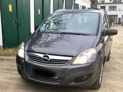 Gebraucht Opel Zafira Innovation 140 PS (102 kW) 2009 Grau Van / Kleinbus