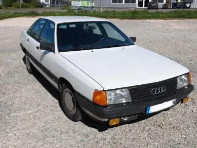 Occasion Audi 100 90 ch (66 kW) 1988 Blanc Berline