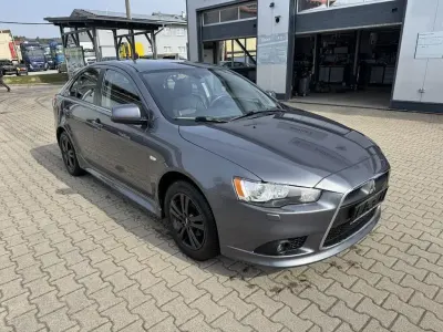 Gebraucht Mitsubishi Lancer Sportback Instyle 150 PS (110 kW) 2011 Grau Limousine
