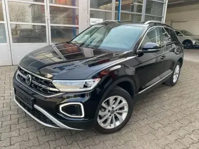 Gebraucht VW T-Roc Style 150 PS (110 kW) 2025 Schwarz SUV