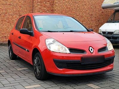 gebraucht Renault Clio 12. 16V, Scheckheftgepflegt