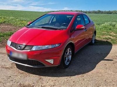Gebraucht Honda Civic 100 PS (73 kW) 2011 Rot Kleinwagen