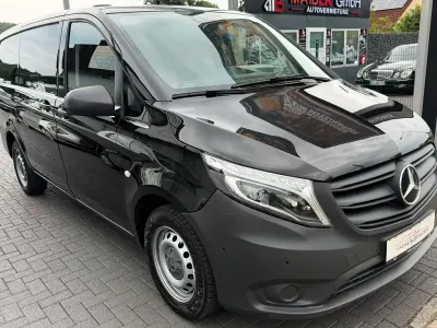 Gebraucht Mercedes Vito 163 PS (119 kW) 2022 Schwarz Van
