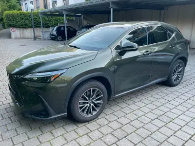 Gebraucht Lexus NX350h Business Edition 243 PS (178 kW) 2024 Grün SUV