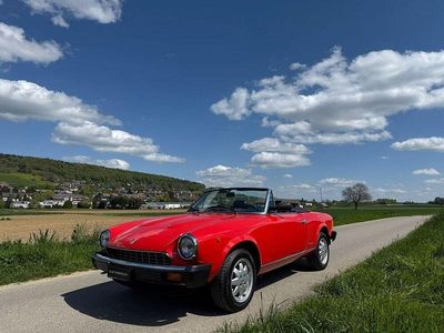 Second-hand Fiat 124 Spider 105 CP (77 kW) 1986 Roșu Cabrio