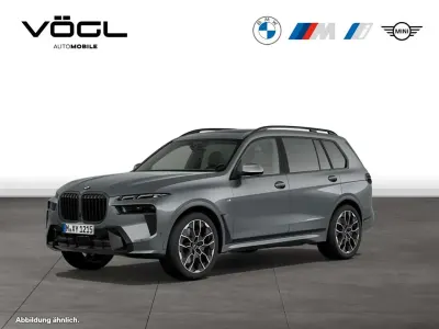 Neu BMW X7 M Sport 352 PS (258 kW) 2026 Skyscraper grau SUV