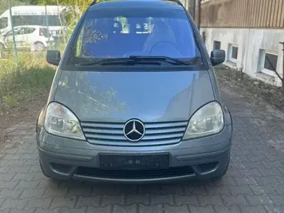 Gebraucht Mercedes Vaneo 125 PS (91 kW) 2005 Grün Van / Kleinbus