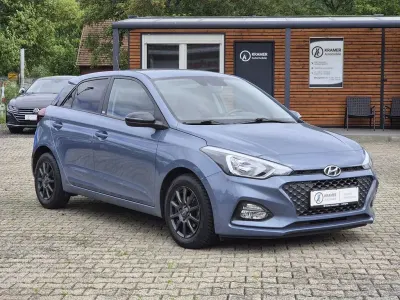 Gebraucht Hyundai i20 Style 84 PS (61 kW) 2019 Blau Kleinwagen