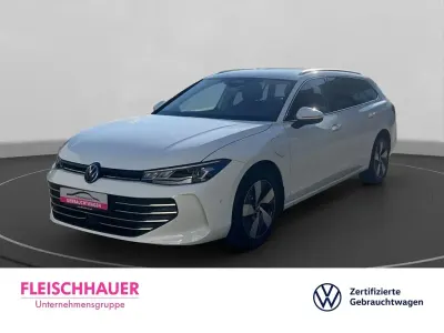 Gebraucht VW Passat IQ Drive 150 PS (110 kW) 2025 Weiss Kombi