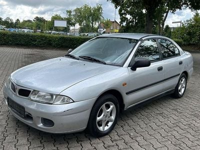 Gebraucht Mitsubishi Carisma Comfort Edition 125 PS (91 kW) 1999 Silber Limousine