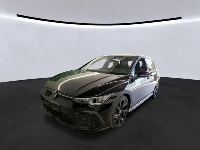 Second-hand VW Golf VIII Style 245 CP (180 kW) 2023 Negru Berlinǎ