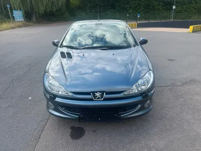 Gebraucht Peugeot 206 CC 109 PS (80 kW) 2005 Grau Cabrio