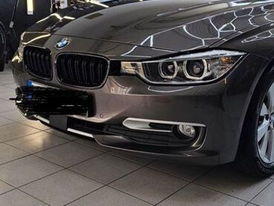 gebraucht BMW 320 d komfortables Auto