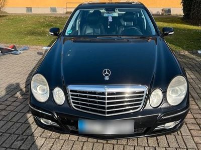 Gebraucht Mercedes E320 270 PS (198 kW) 2007 Schwarz Limousine