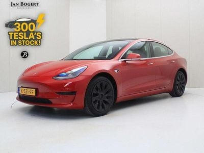 Second-hand Tesla Model 3 Standard Range 225 kW (306 CP) 2020 Roșu Berlinǎ