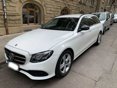 Gebraucht Mercedes E220 Avantgarde 194 PS (142 kW) 2017 Weiß Kombi
