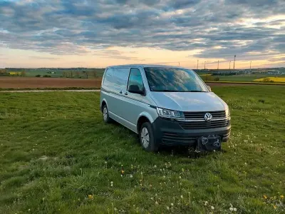 Gebraucht VW Transporter 150 PS (110 kW) 2022 Silber Van
