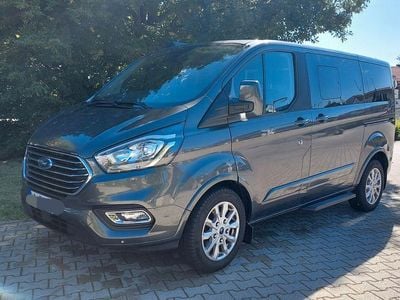 Gebraucht Ford Tourneo 150 PS (110 kW) 2023 Grau Van / Kleinbus