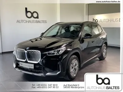Gebraucht BMW iX1 225 kW (306 PS) 2025 Saphirschwarz met. SUV
