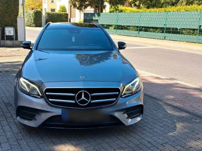Usata Mercedes E350 AMG 286 CV (210 kW) 2019 Grigio Station wagon