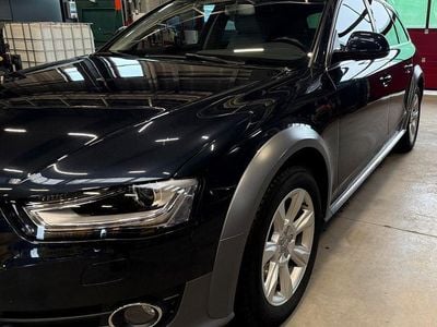Gebraucht Audi A4 Allroad Comfort 245 PS (180 kW) 2013 Blau Kombi