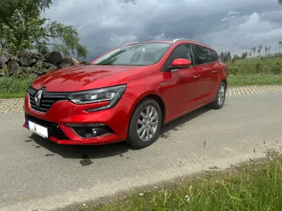 Gebraucht Renault Mégane GrandTour Bose Edition 159 PS (116 kW) 2019 Rot Kombi