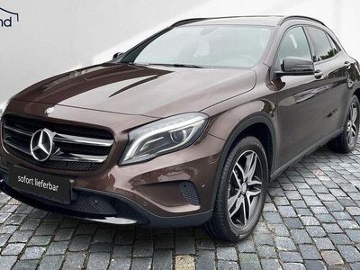 Usata Mercedes GLA180 Urban 122 CV (89 kW) 2016 Marrone SUV
