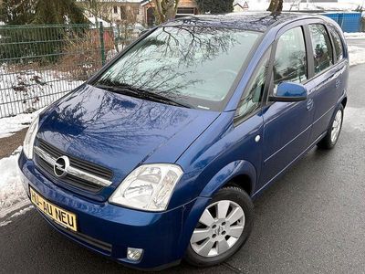 Blau Gebraucht 2005 Opel Meriva Van / Kleinbus | 3.990 € (Teuer)