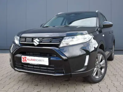 Neu Suzuki Vitara Club 109 PS (80 kW) 2026 Cosmic black pearl metallic SUV